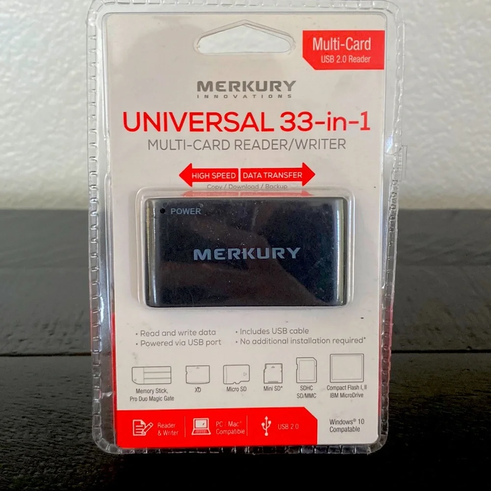 NEW Universal 33-in-1 Multi-Card Reader/Ryder
